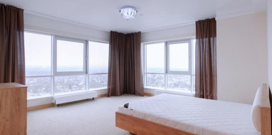 With amazing panoramic view fantastic three room apartment just after cosmetic repair in multi-storey residential and business complex 