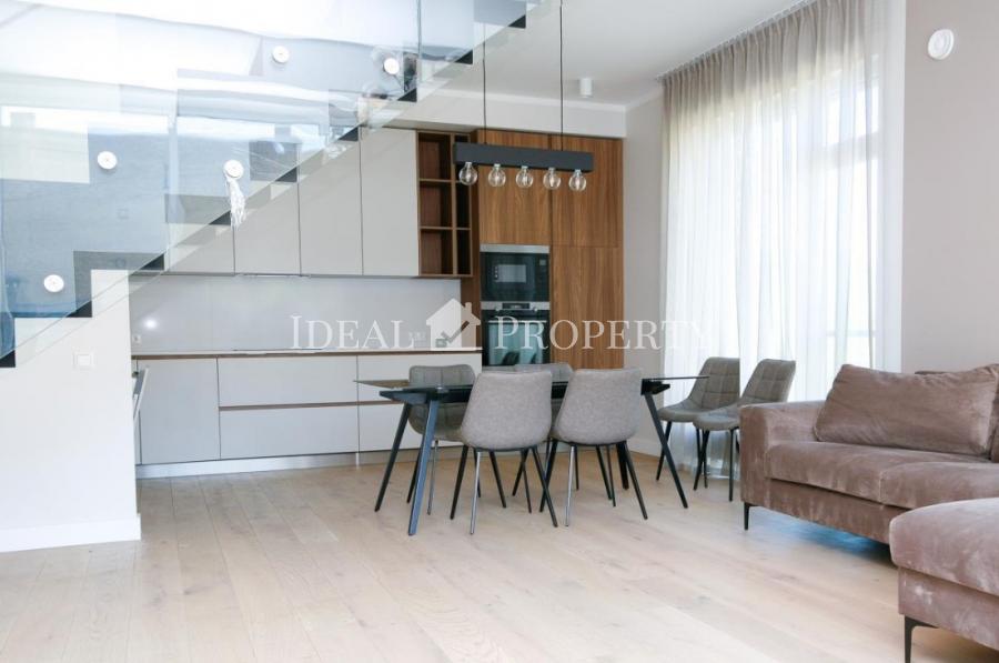 For rent Lux two-level 4-room apartment with a spacious terrace.