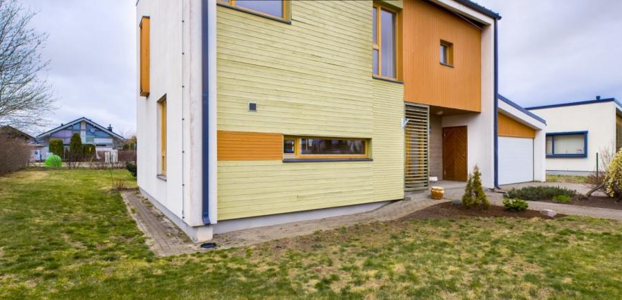 Современный, просторный и качественный двухэтажный частный дом с садом!