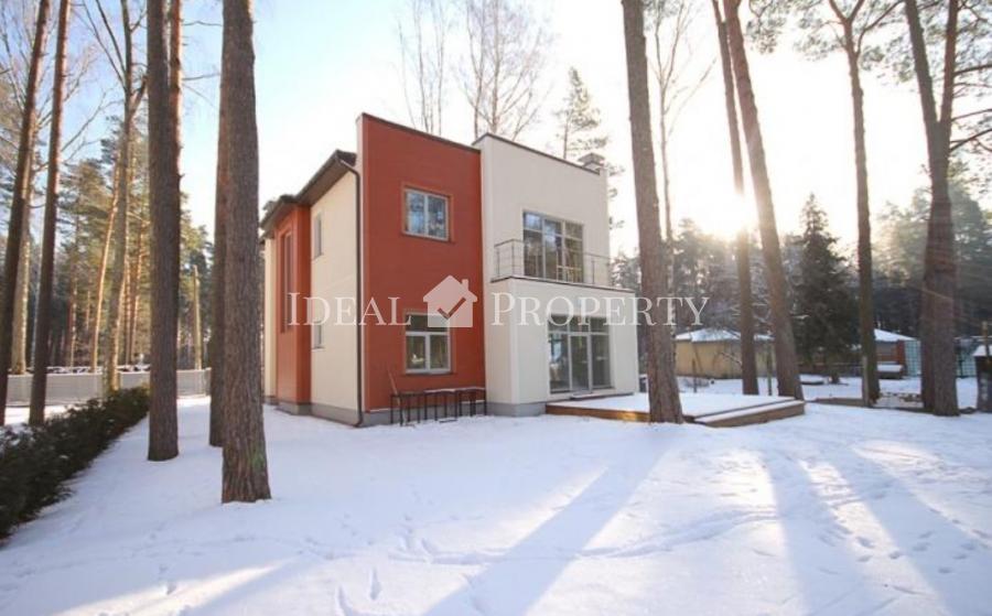 Private house at quiet village close to Lielupes pine-tree park!