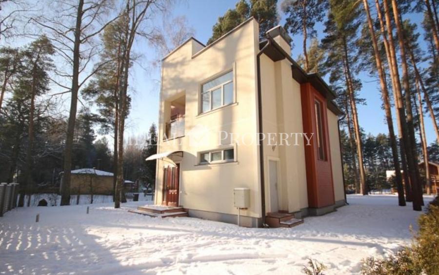 Private house at quiet village close to Lielupes pine-tree park!