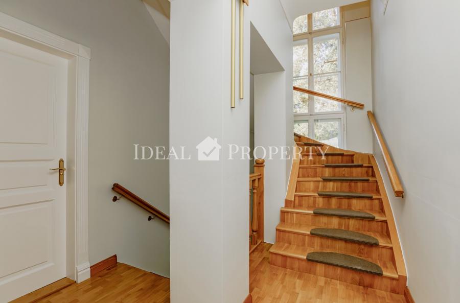 For rent 3 storey house in Mezaparks, in an exclusive residential area in Riga.