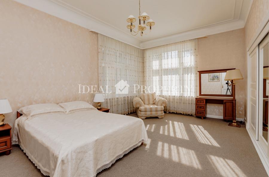 For rent 3 storey house in Mezaparks, in an exclusive residential area in Riga.