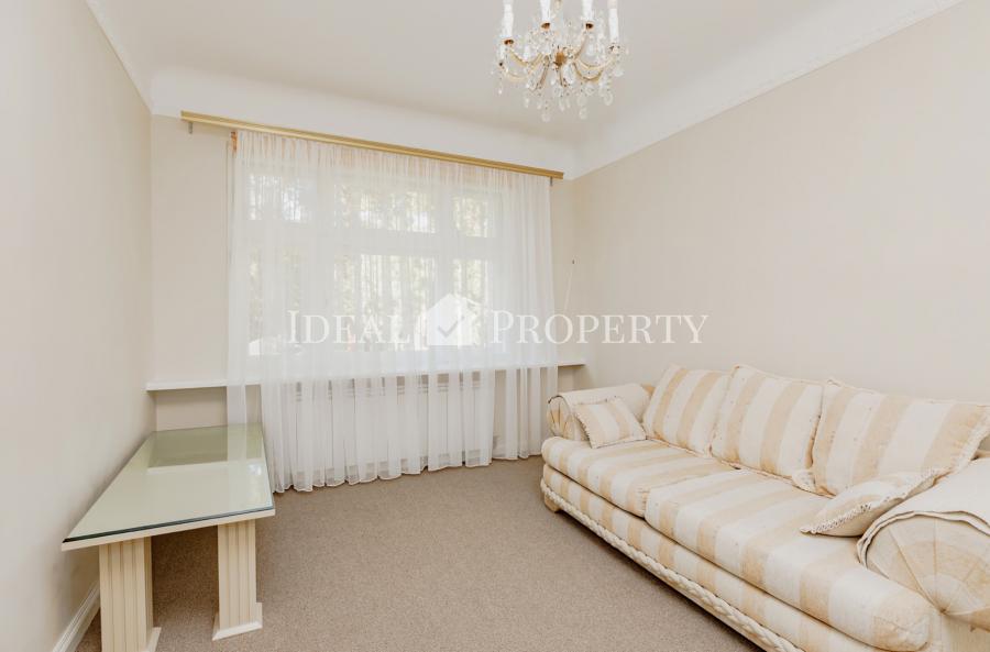 For rent 3 storey house in Mezaparks, in an exclusive residential area in Riga.