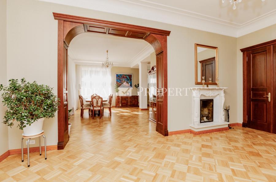 For rent 3 storey house in Mezaparks, in an exclusive residential area in Riga.