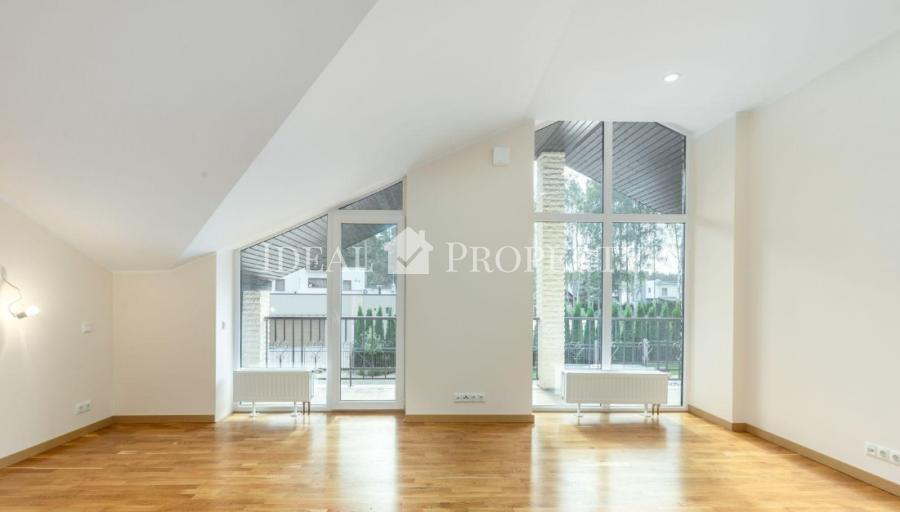 Eleganta un plaša māja ekskluzīvajos Sunīšos!