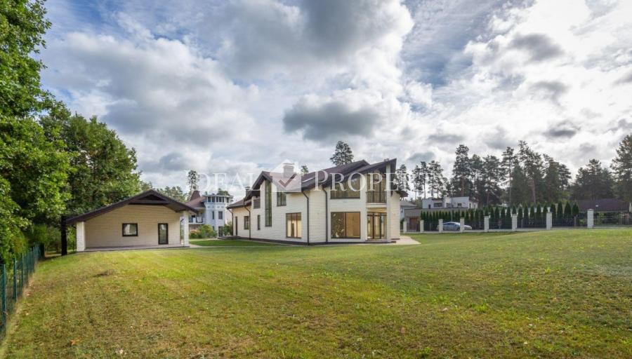 Eleganta un plaša māja ekskluzīvajos Sunīšos!