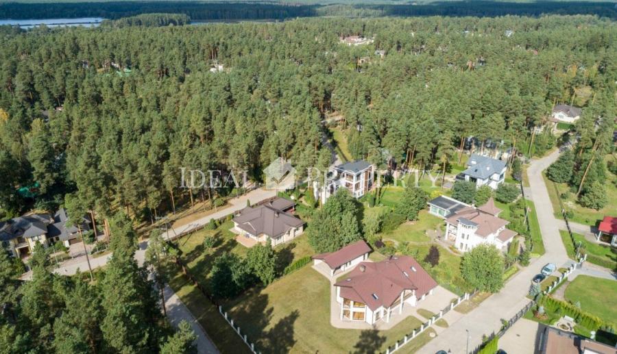 Eleganta un plaša māja ekskluzīvajos Sunīšos!