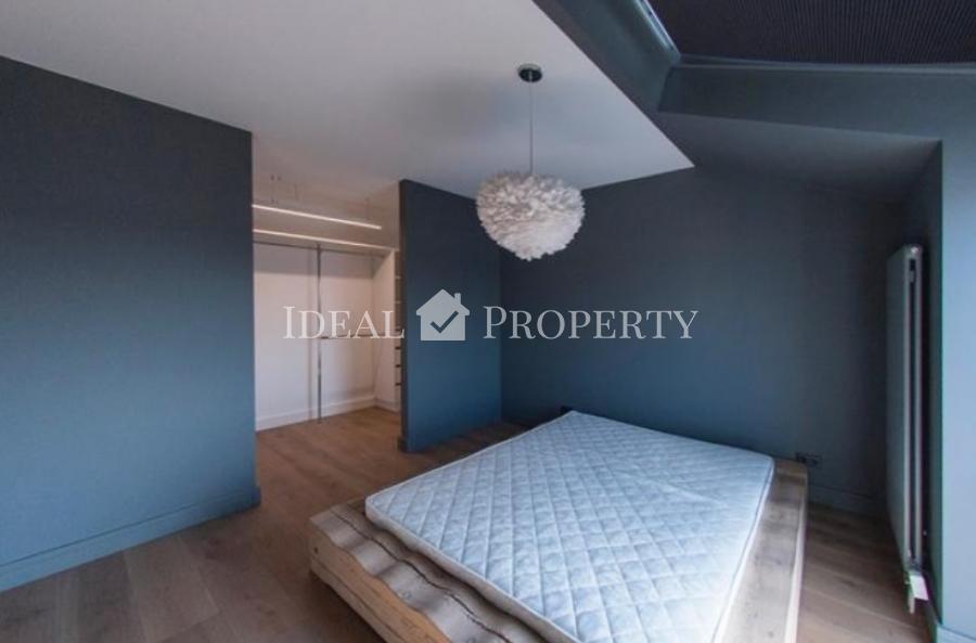 For sale / rent elegant apartment in the center of Riga.