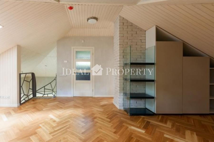 In the prestigious, greenest district of Riga, rented an elite private house. 