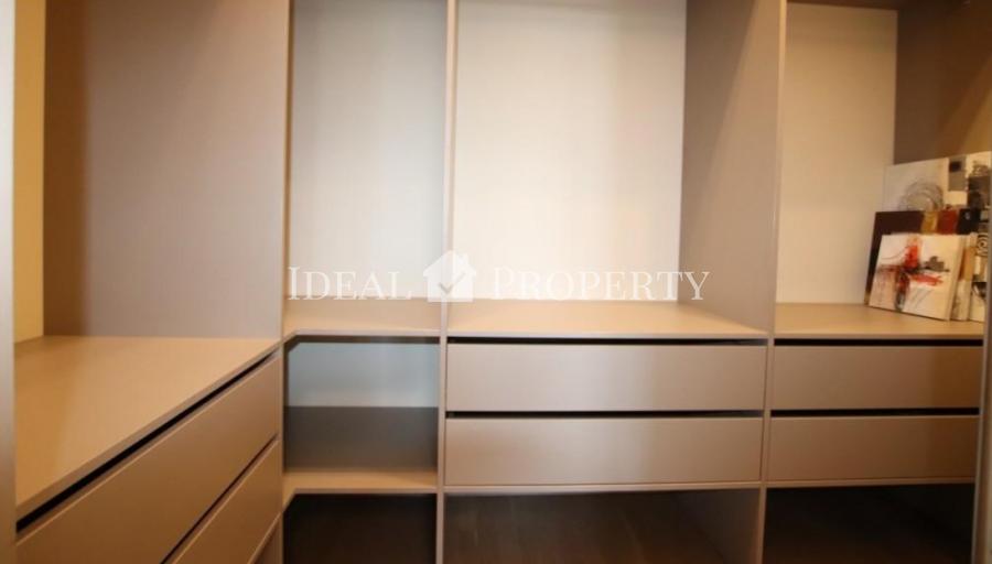 For rent brand new two-storey 3-room apartment with high quality finish and beautiful furniture.