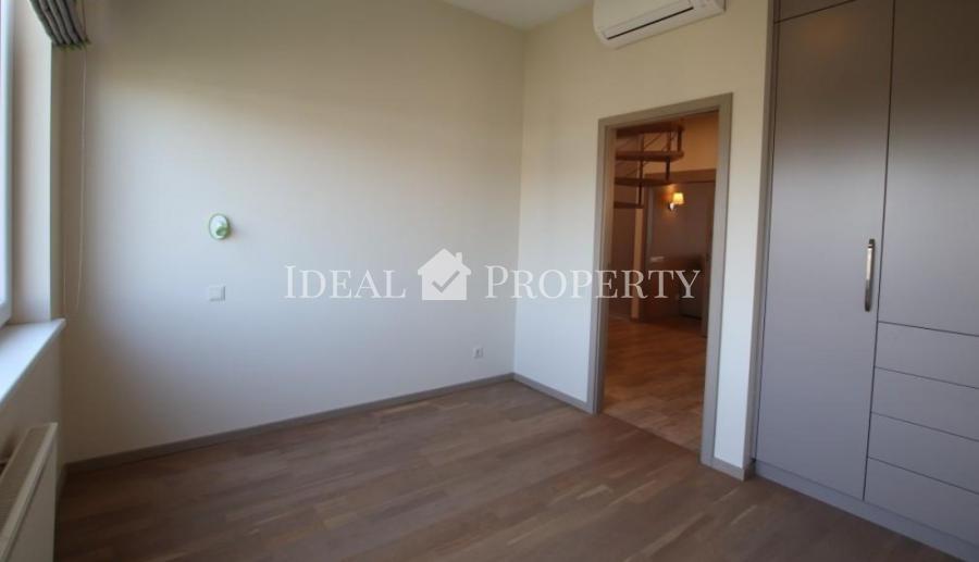 For rent brand new two-storey 3-room apartment with high quality finish and beautiful furniture.