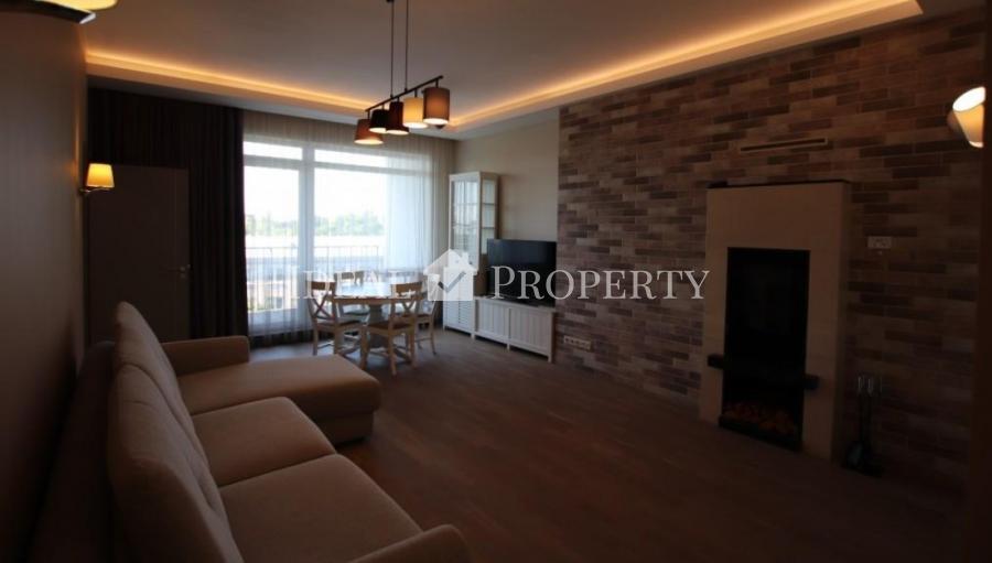 For rent brand new two-storey 3-room apartment with high quality finish and beautiful furniture.