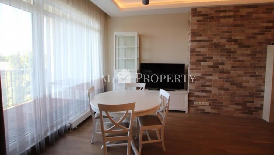 For rent brand new two-storey 3-room apartment with high quality finish and beautiful furniture.