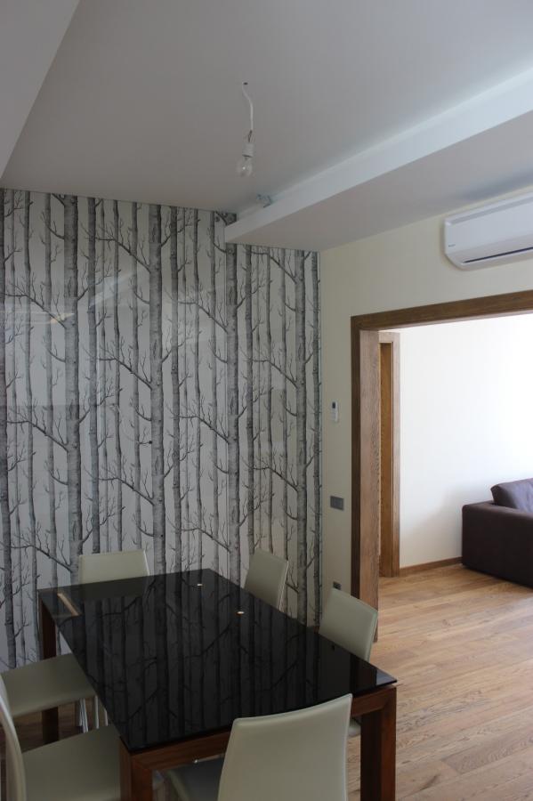  For rent 3-room apartment in the new project Centra Nams, on the Daugava embankment, 5 minutes walk from the Old Town. 