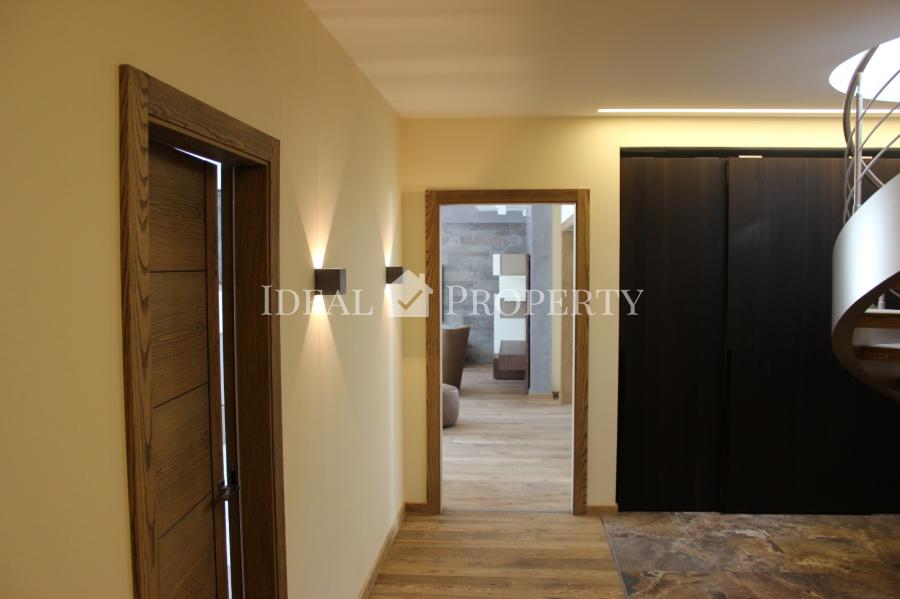  For rent 3-room apartment in the new project Centra Nams, on the Daugava embankment, 5 minutes walk from the Old Town. 