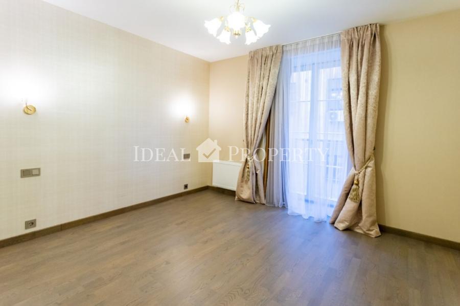 For rent an apartment in the center of Riga with a prestigious location in the city center, in the embassy district.