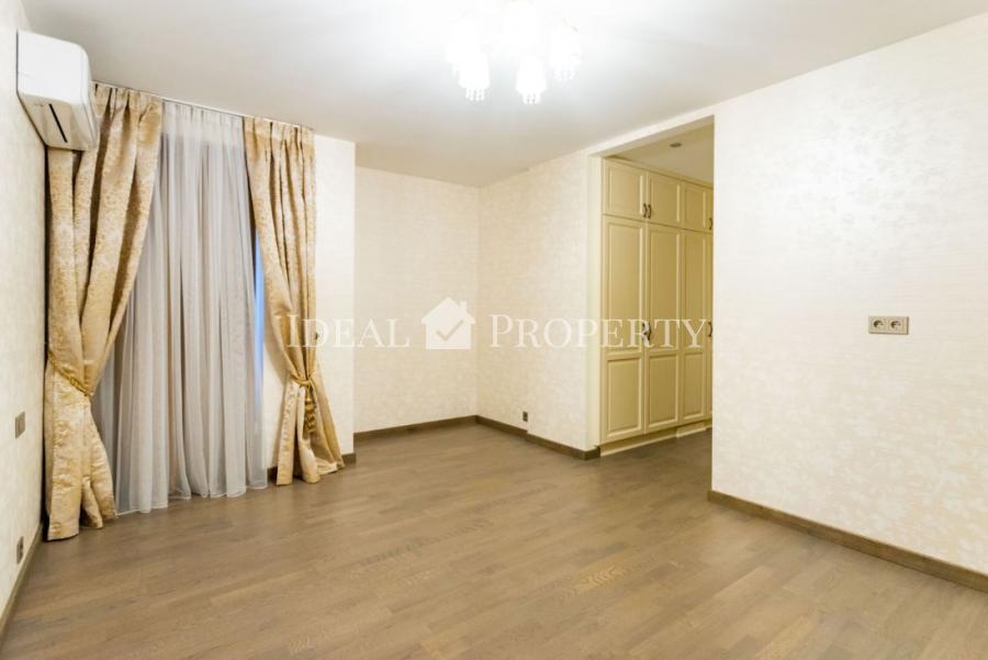 For rent an apartment in the center of Riga with a prestigious location in the city center, in the embassy district.