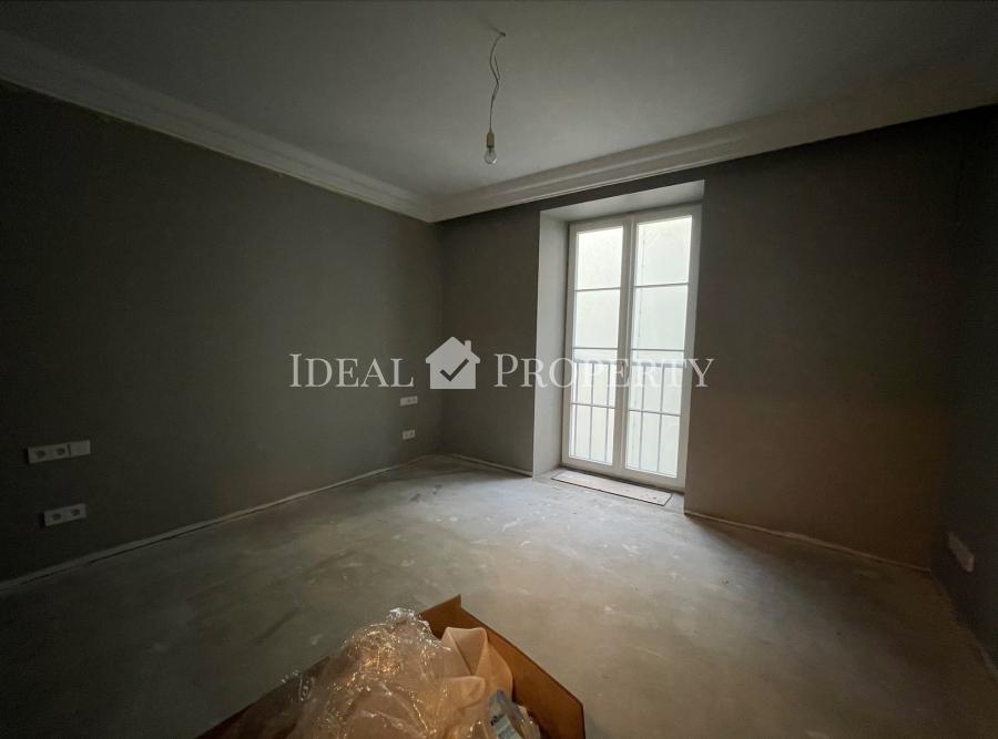 For sale  a sophisticated duplex apartment in the quiet center, the apartment is located in the prestigious project Aleksandra building.