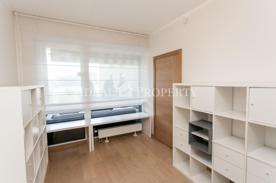 For sale 3-room apartment in new project  Skanstes Majas.