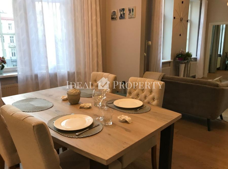 Charming stylish apartment in the center of Riga in the embassy district. 