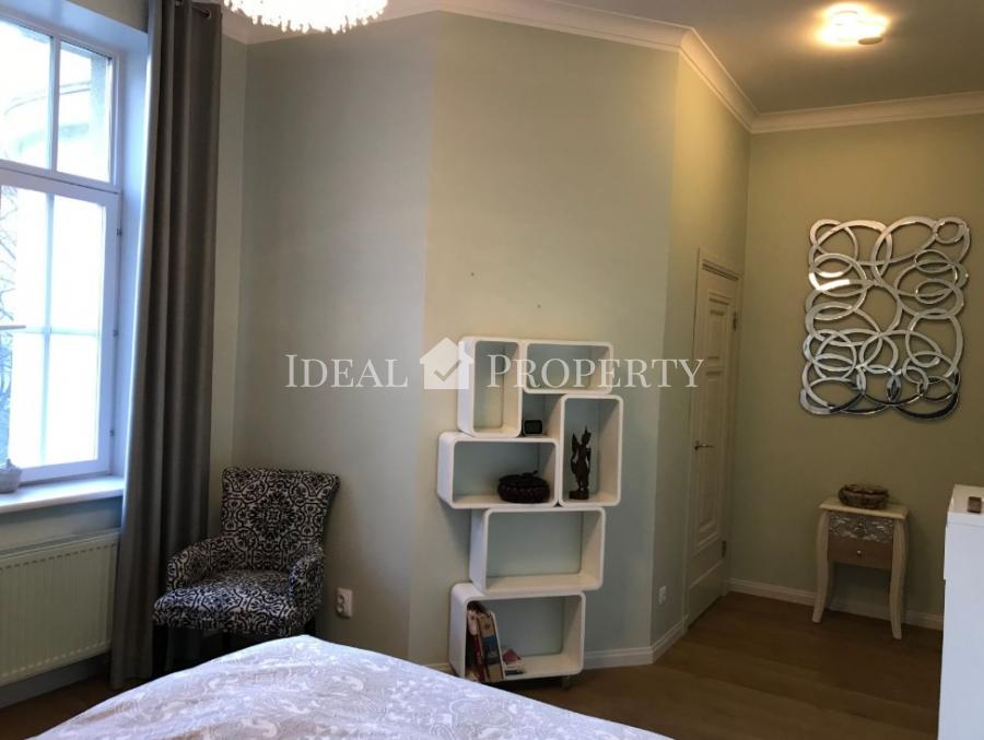 Charming stylish apartment in the center of Riga in the embassy district. 