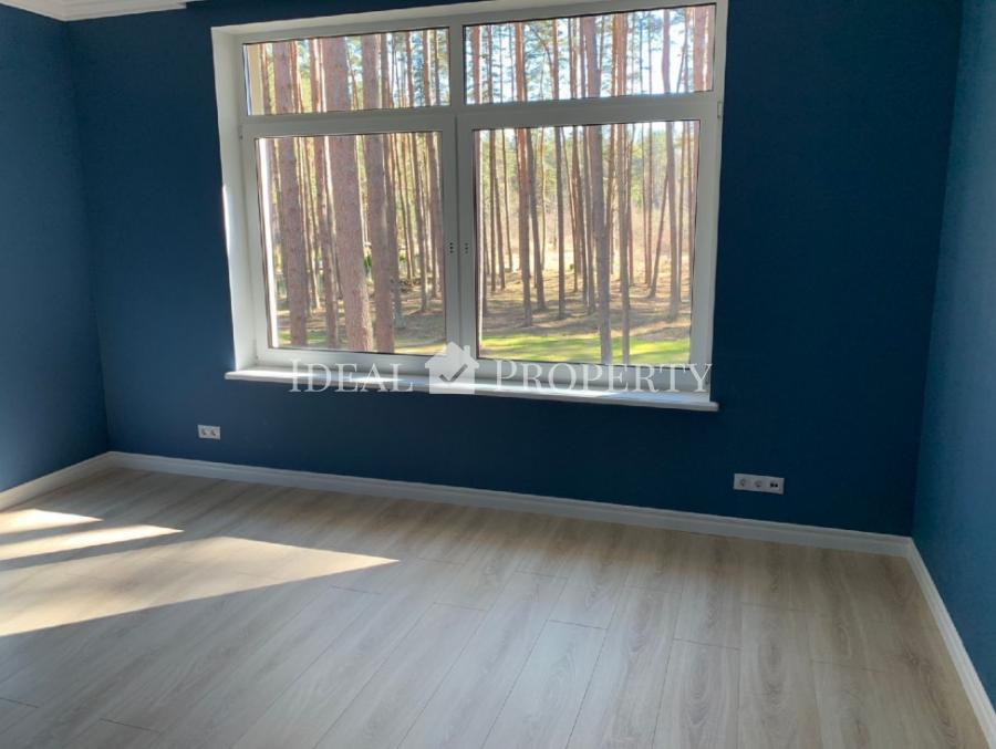 Piedāvājam pārdošanāi kvalitatīvu māju Jūrmalā tiem, kas mīl dabu un novērtē klusumu. Piedāvājam pārdošanāi kvalitatīvu māju Jūrmalā tiem, kas mīl dabu un novērtē klusumu.