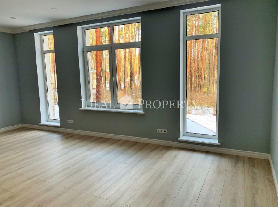 Piedāvājam pārdošanāi kvalitatīvu māju Jūrmalā tiem, kas mīl dabu un novērtē klusumu. Piedāvājam pārdošanāi kvalitatīvu māju Jūrmalā tiem, kas mīl dabu un novērtē klusumu.