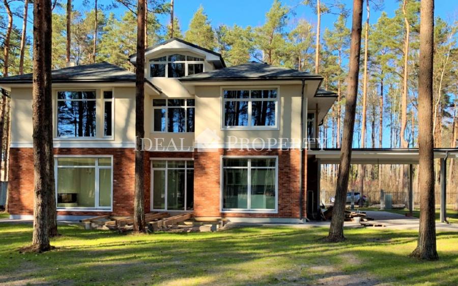 Piedāvājam pārdošanāi kvalitatīvu māju Jūrmalā tiem, kas mīl dabu un novērtē klusumu. Piedāvājam pārdošanāi kvalitatīvu māju Jūrmalā tiem, kas mīl dabu un novērtē klusumu.