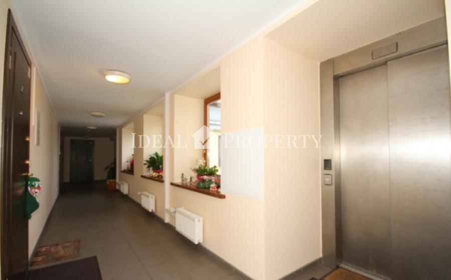 For rent we offer apartment with great view to Freedom monument.