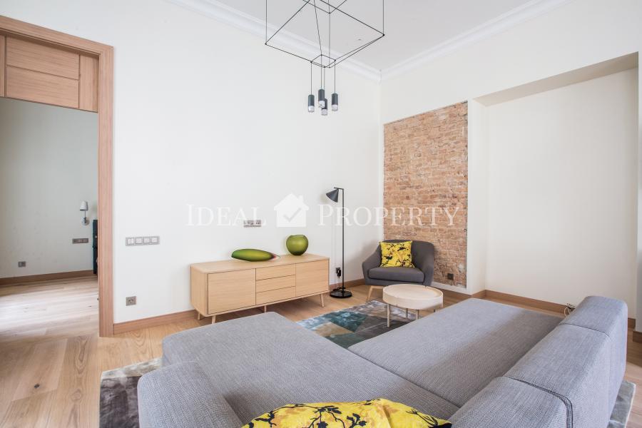 A bright apartment for sale in renovated house in  Old town.