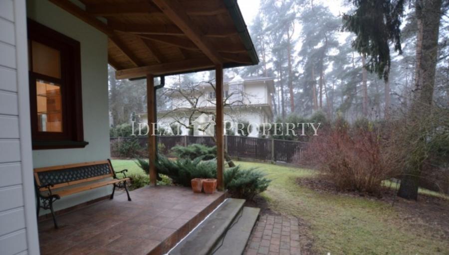 For rent we offer a cozy and beautiful house with a well-kept garden in Jurmala.