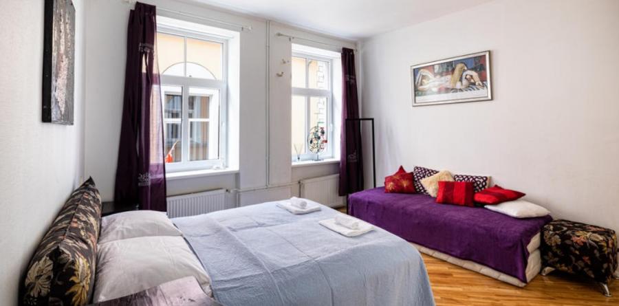 For sale bright and cozy apartment in the heart of Oldtown.