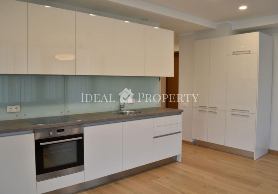 Apartment in a completely new project for long term rent at Valkas str.