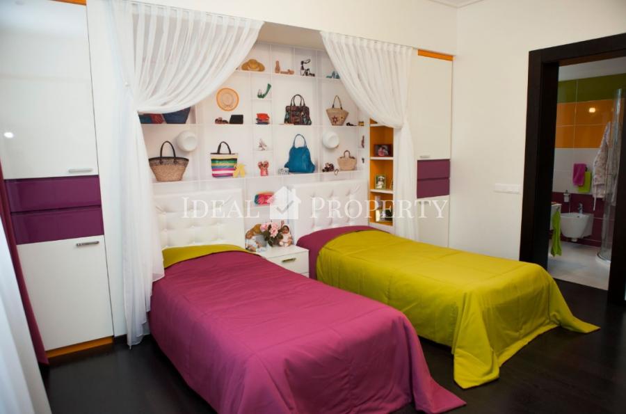 Pārdošanā skaists īpašums elitārajā ciematā  Garkalnes novada Sunīšos.