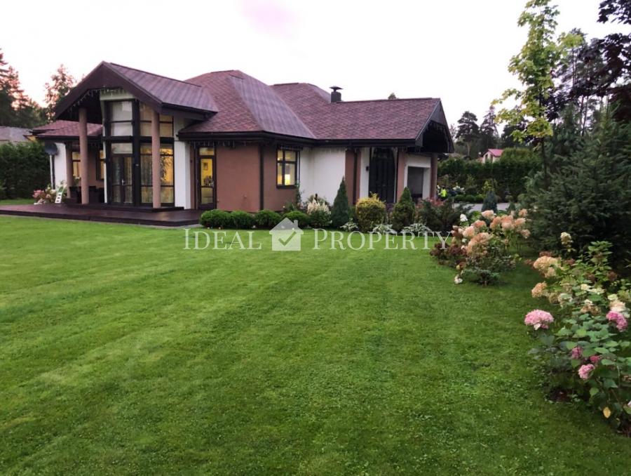 Pārdošanā skaists īpašums elitārajā ciematā  Garkalnes novada Sunīšos.