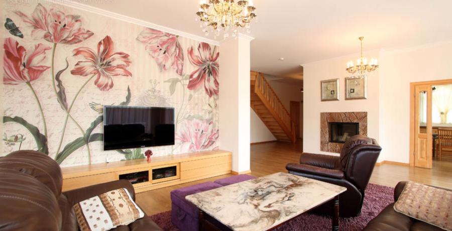 Предлагаем в долгосрочную аренду просторный полностью оборудованный дом. 