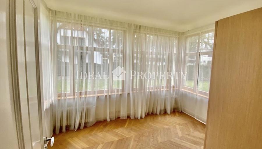 Available for rent a house in a quiet, elite neighborhood in Mežaparks, Sigulda prospect. 