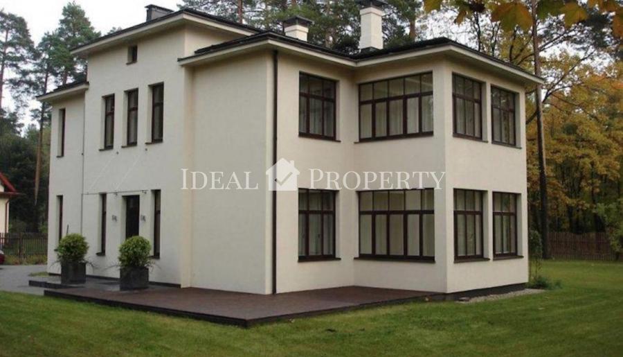 Available for rent a house in a quiet, elite neighborhood in Mežaparks, Sigulda prospect. 