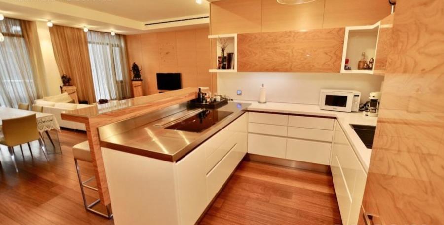 Еxclusive 4room apartment in residential apartment building in Jurmala.