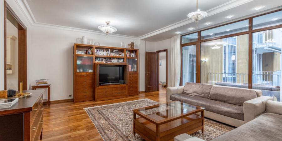 Apartment is fully furnished and equipped with household appliances for sale is offered in Jurmala.