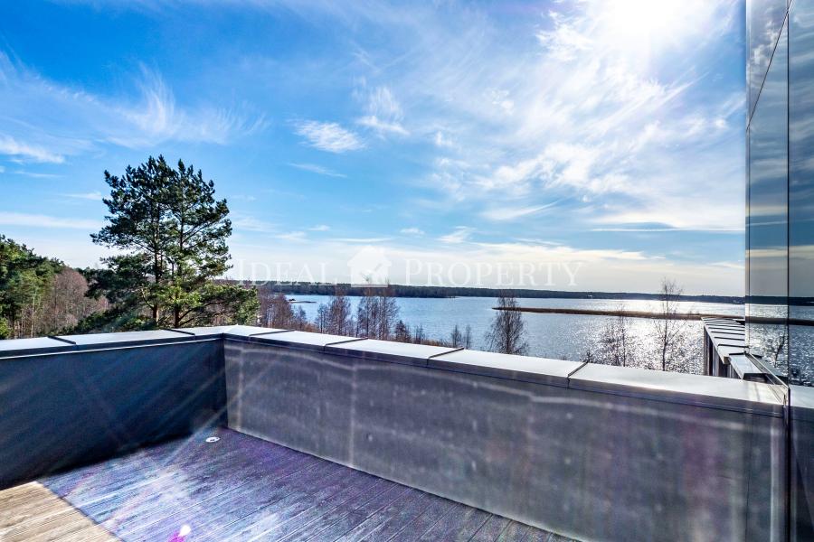 Wonderful apartment with a terrace and a view to the lake in the suburbs of Riga. Baltezers. The Pearl.