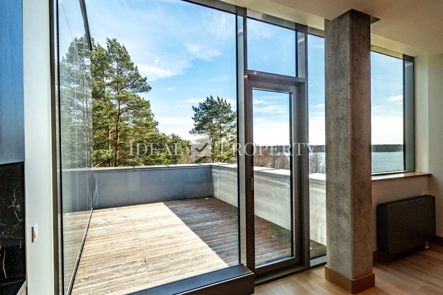 Wonderful apartment with a terrace and a view to the lake in the suburbs of Riga. Baltezers. The Pearl.