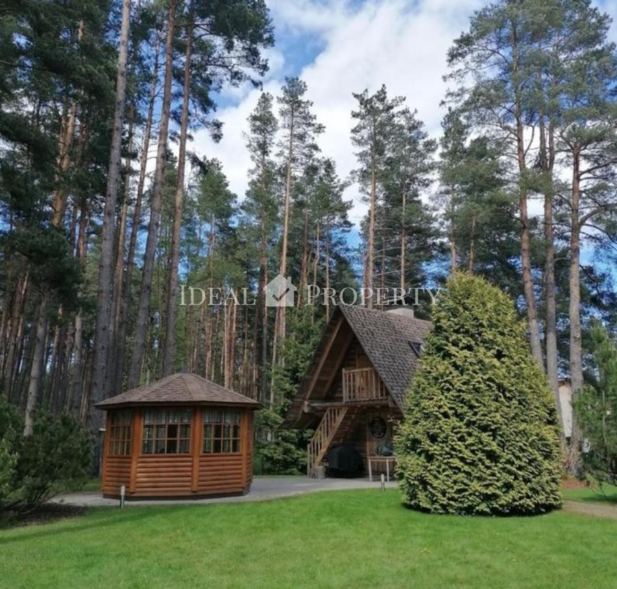 Long-term house for rent, located in a quiet part of Jurmala, Dubulti, near the river.