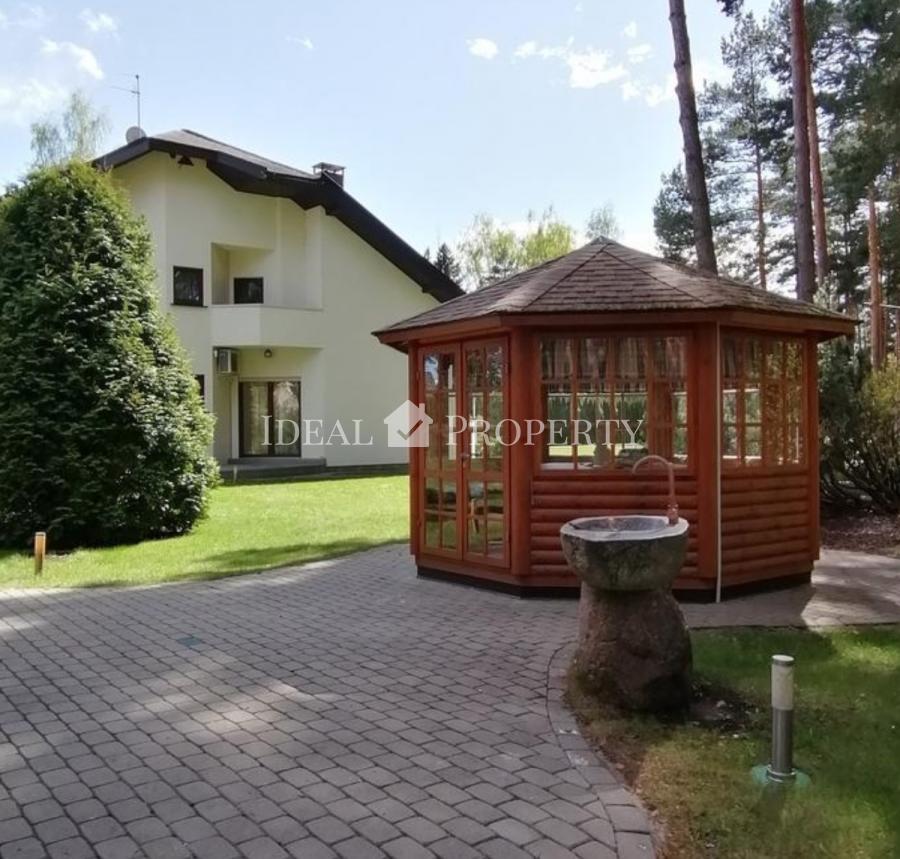 Long-term house for rent, located in a quiet part of Jurmala, Dubulti, near the river.