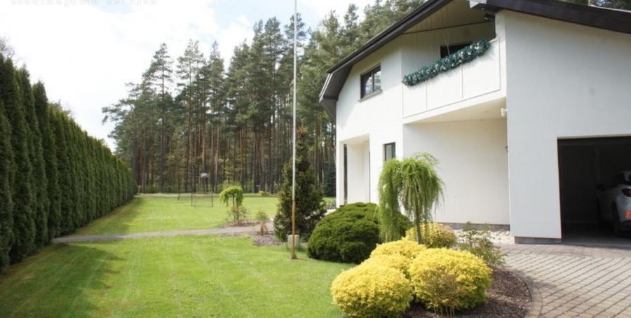 Long-term house for rent, located in a quiet part of Jurmala, Dubulti, near the river.