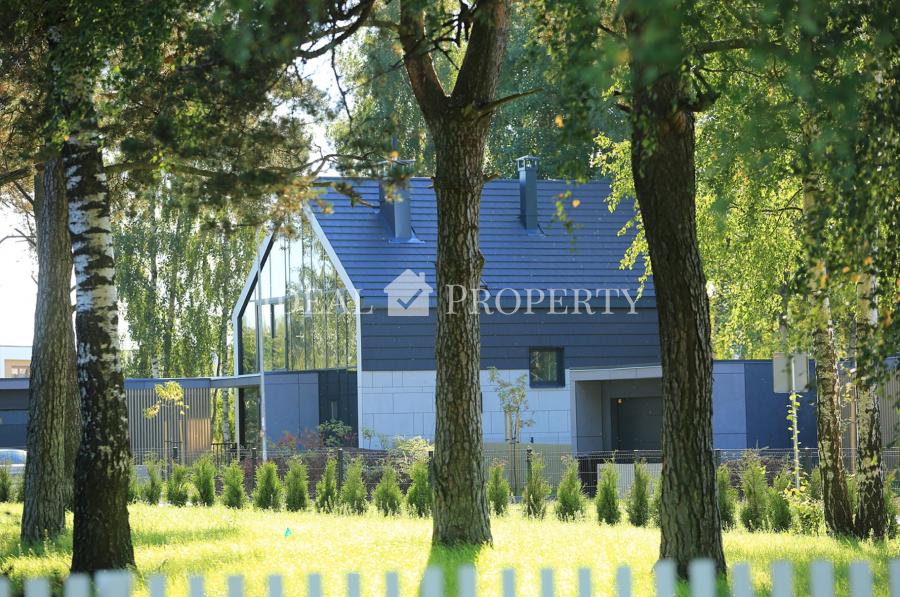 Предлагаем на продажу новые дома в поселке Салиена.