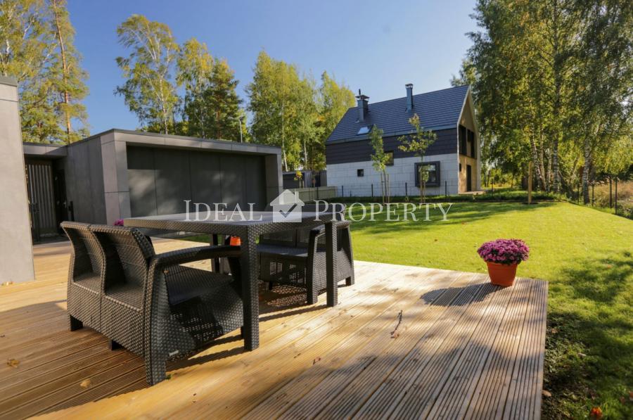 Предлагаем на продажу новые дома в поселке Салиена.