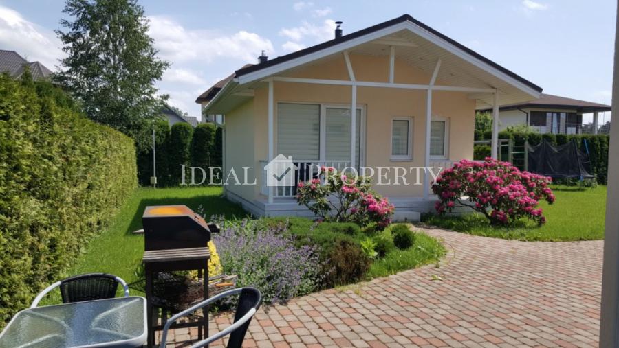 Частный дом в Дрейлини предлагается в долгосрочную аренду.