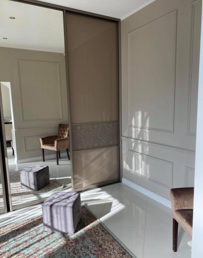 Частный дом в Дрейлини предлагается в долгосрочную аренду.